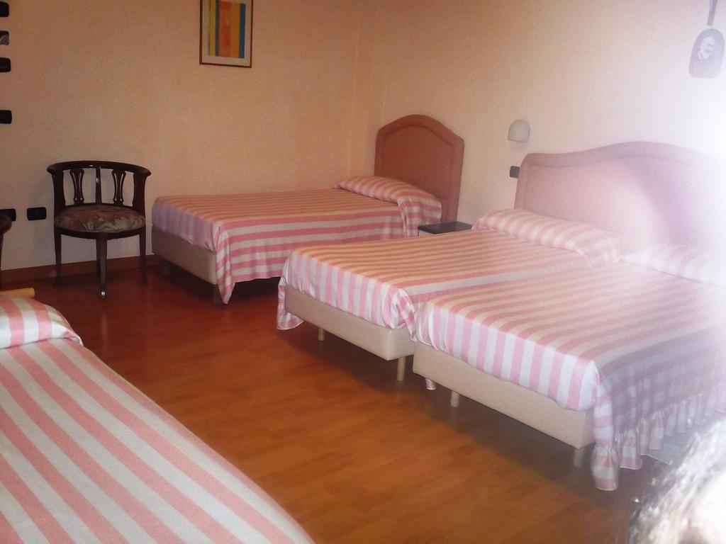 Hotel Gaggiano San Giovanni Rotondo Zimmer foto