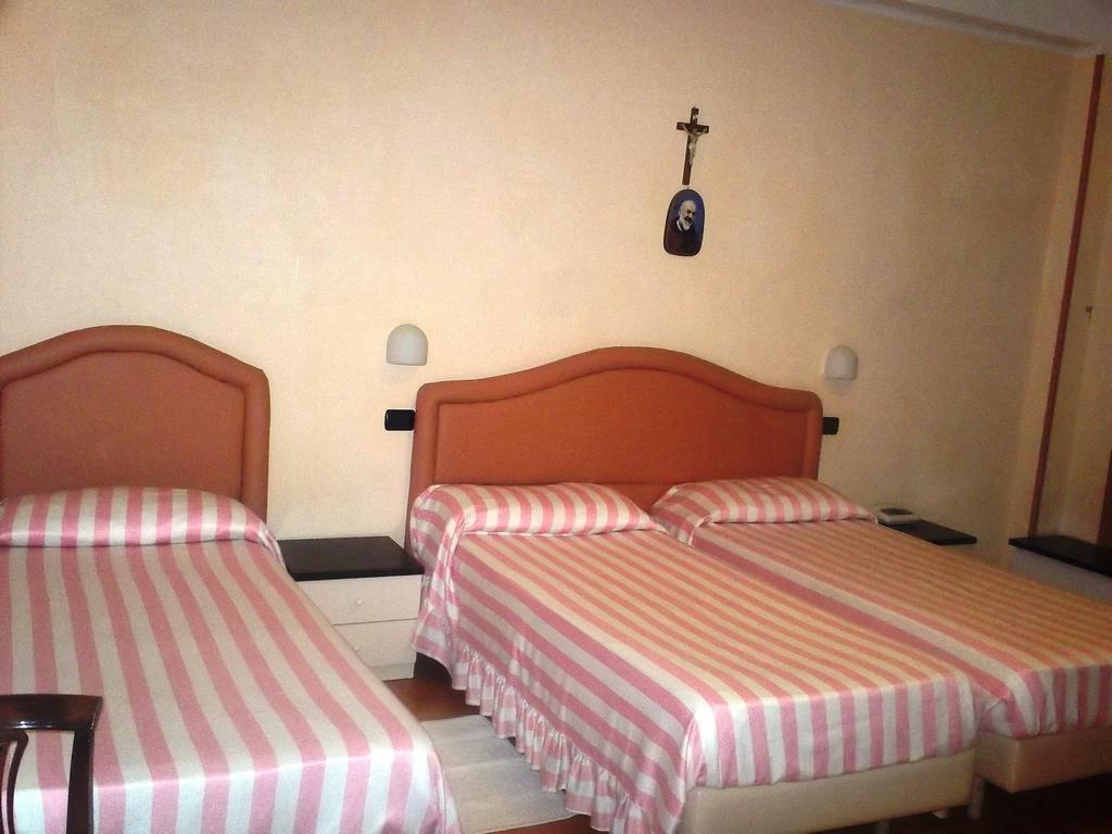 Hotel Gaggiano San Giovanni Rotondo Zimmer foto