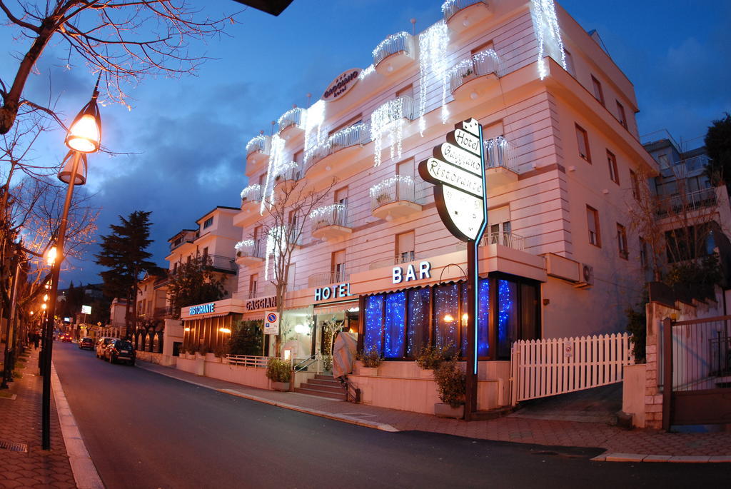 Hotel Gaggiano San Giovanni Rotondo Exterior foto