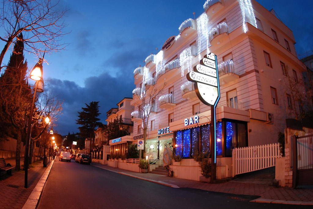 Hotel Gaggiano San Giovanni Rotondo Exterior foto