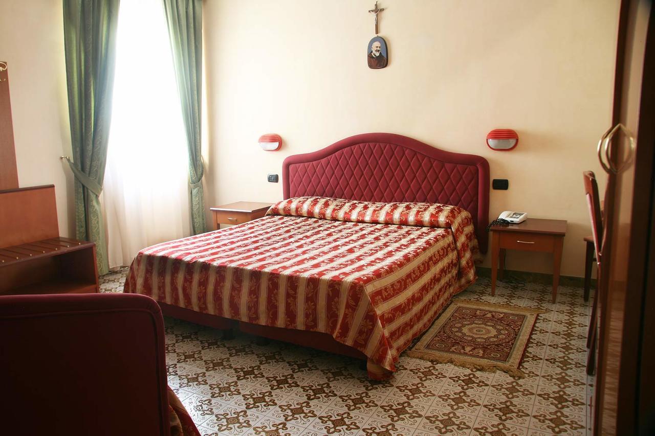 Hotel Gaggiano San Giovanni Rotondo Exterior foto